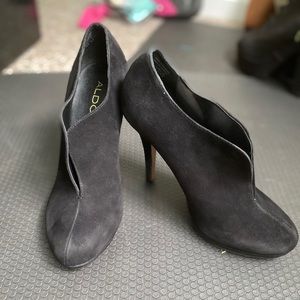 *3 FOR $10* Aldo stiletto heel booties size 8
